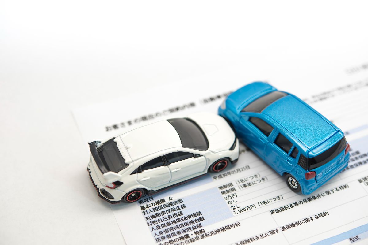 自動車保険の等級制度とは?等級の決まり方や上下する条件について